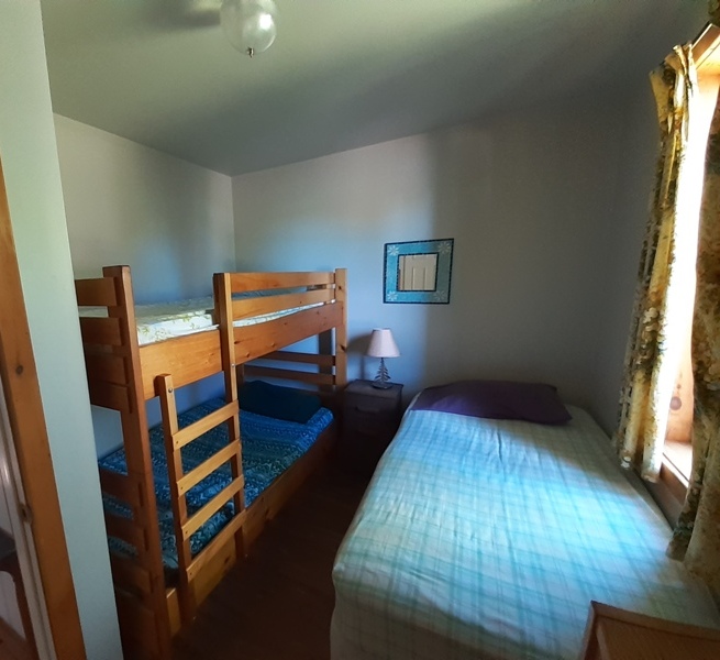Cottage #4 Bunk Bedroom